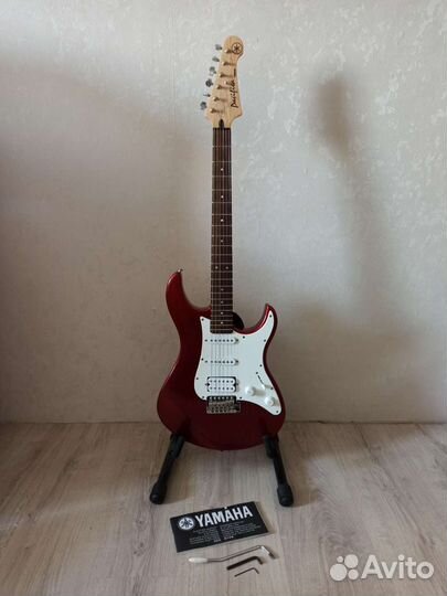 Электрогитара yamaha pacifica 012