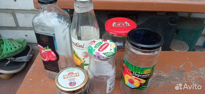 Банки с винтовыми крышками