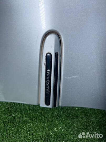Крыло переднее левое Mercedes e211