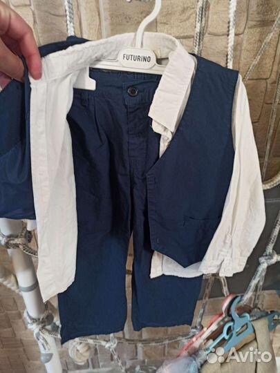 Костюм на мальчика 104