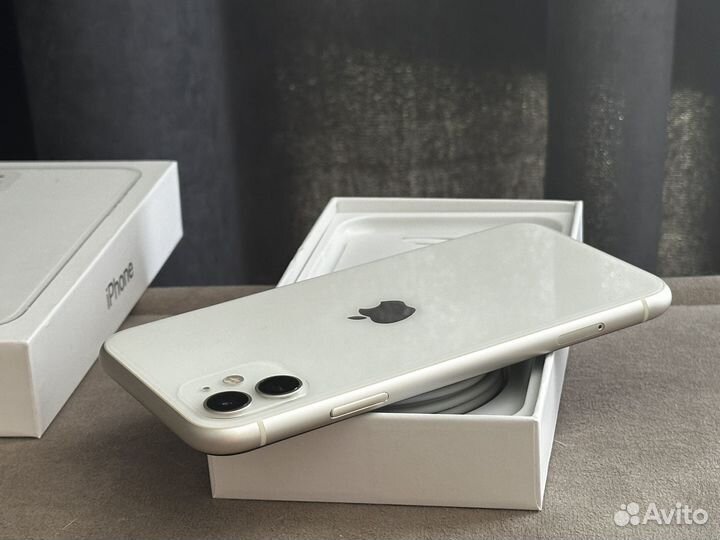 iPhone 11, 128 ГБ
