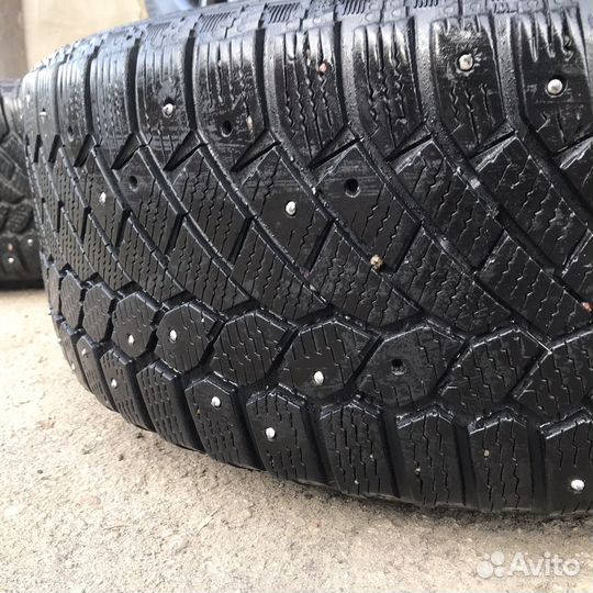 Комплект зимних колес 5х114.3 215/55/17
