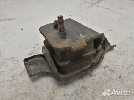 Опора двигателя 41022FA091