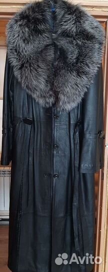 Кожаный плащ женский длинный