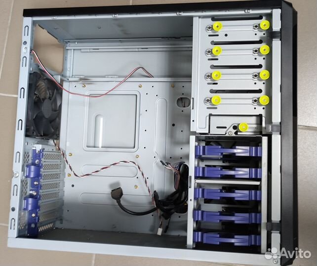 Корпус InWin PE689