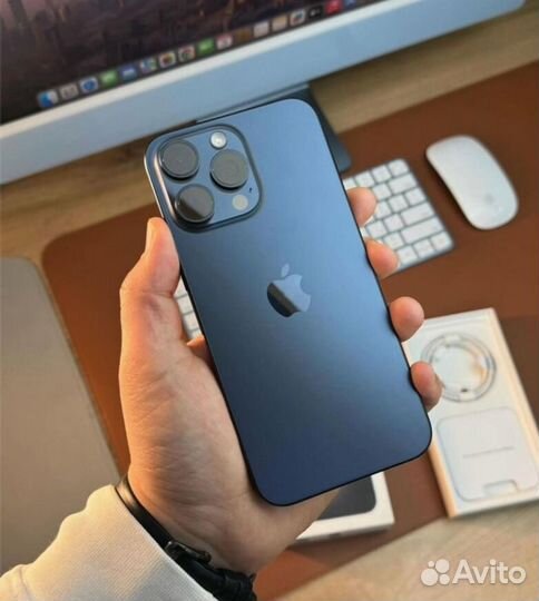 iPhone XR в корпусе 15 Pro