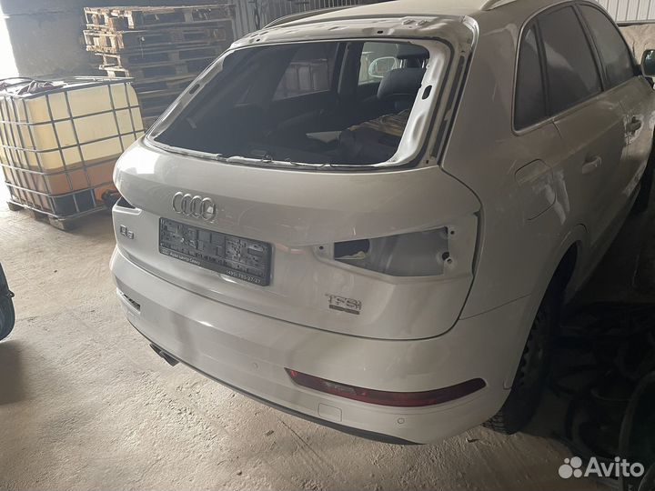 Дверь ауди Q3