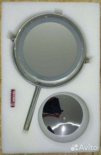 Зеркало двухстороннее с увеличением и подсветкой