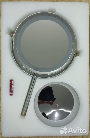 Зеркало двухстороннее с увеличением и подсветкой