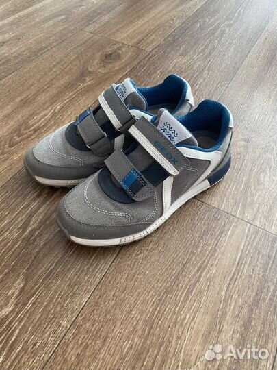 Кроссовки geox