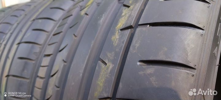 Dunlop SP Sport Maxx 050 275/35 R20