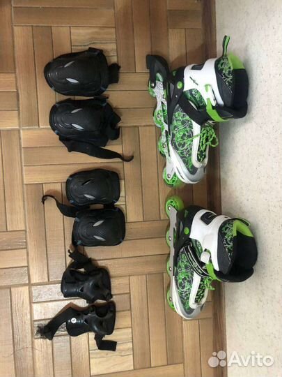 Роликовые коньки с защитами