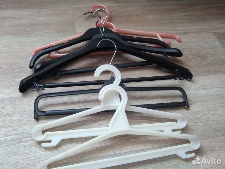 Вешалки плечики