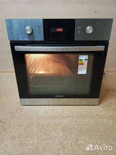 Духовой шкаф электрический Samsung