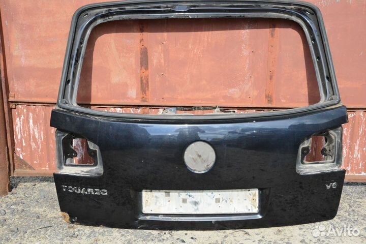 Крышка багажника Volkswagen Touareg 1