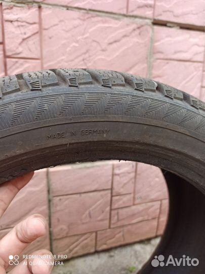 Gislaved Nord Frost 200 215/45 R17