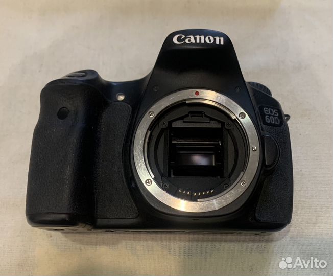 Фотоаппарат Canon EOS 60D Body пробег 25тыс
