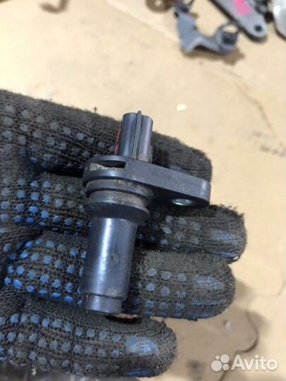 Датчик положения коленвала Nissan Murano Z51