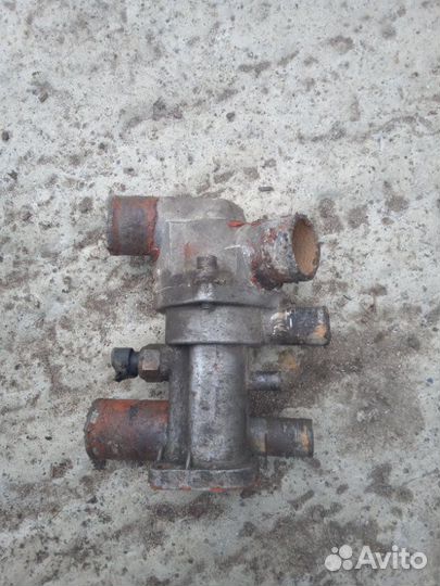 Корпус термостата Лада 2110 2110