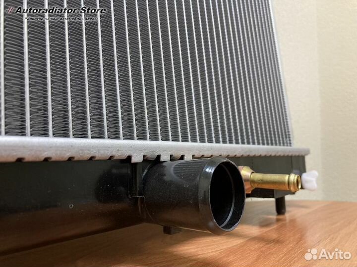 Радиатор охлаждения двигателя Chrysler Neon II 99