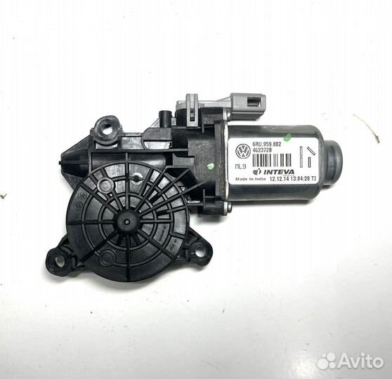 Моторчик стеклоподьемника VW Polo 5