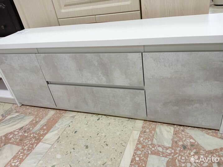 Тумба под телевизор