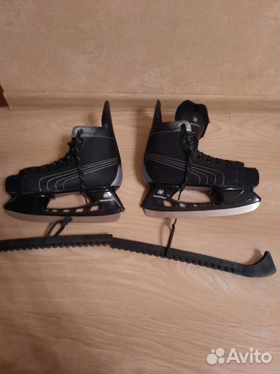 Коньки хоккейные