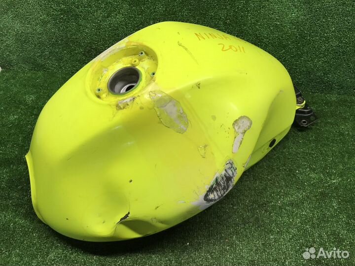 Бензобак бак Kawasaki Ninja 400R 2011