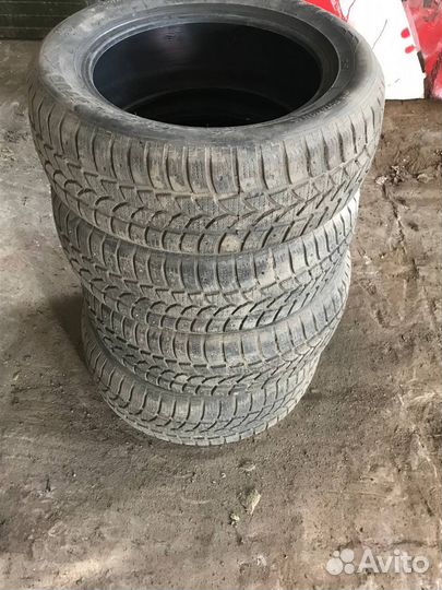 Tigar Sigura Stud 215/55 R16