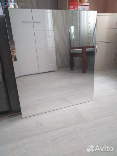 Зеркало 60х70 см