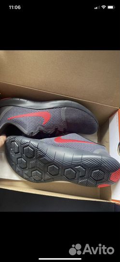 Кроссовки новые