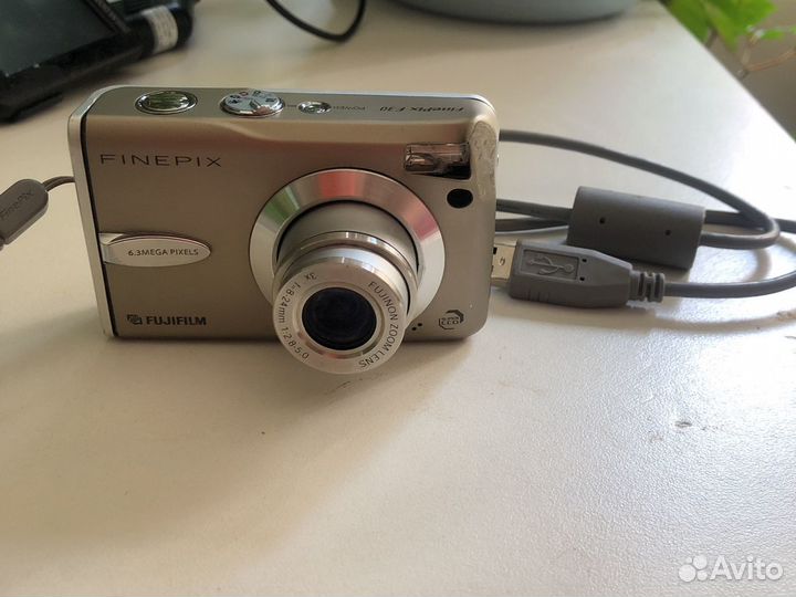 Компактный фотоаппарат