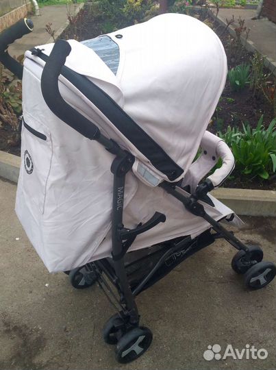 Прогулочная коляска