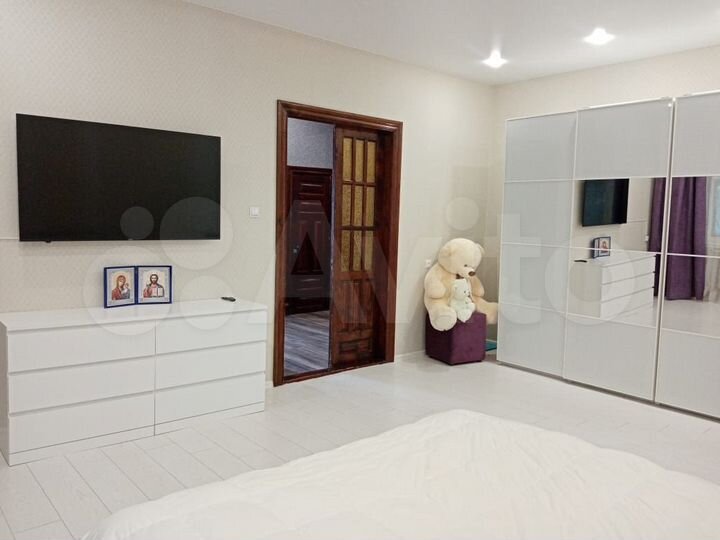 Дом 238 м² на участке 7 сот.