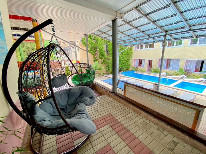 Гостиница, 830 м²