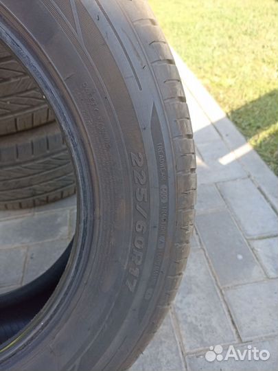 Tracmax X-Privilo H/T 225/60 R17