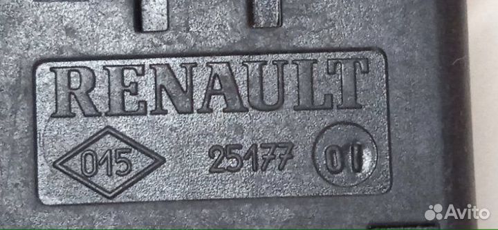 Кнопка аварийной сигнализации Renault Logan