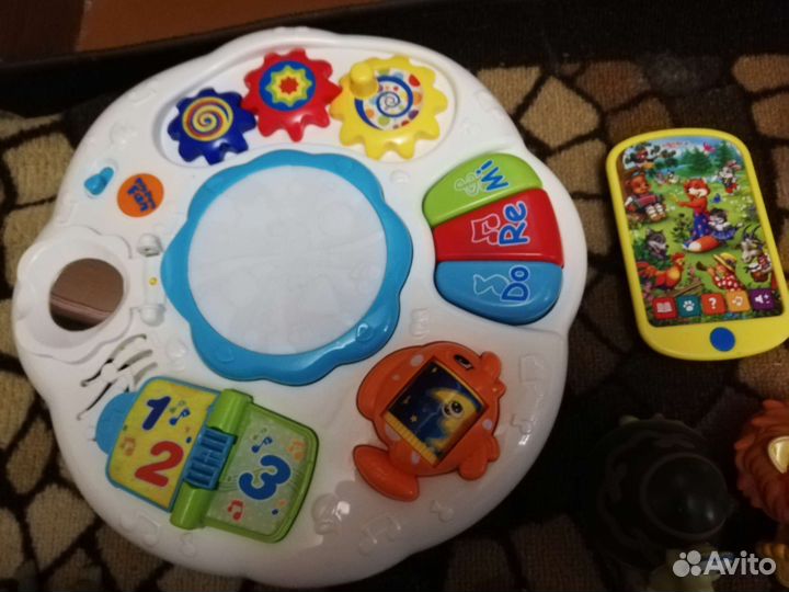 Развивающие игрушки для малышей