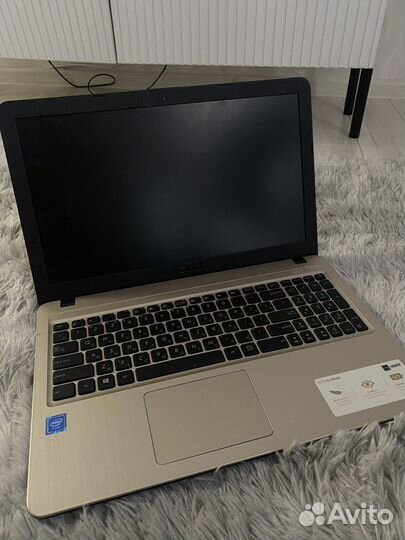 Ноутбук asus