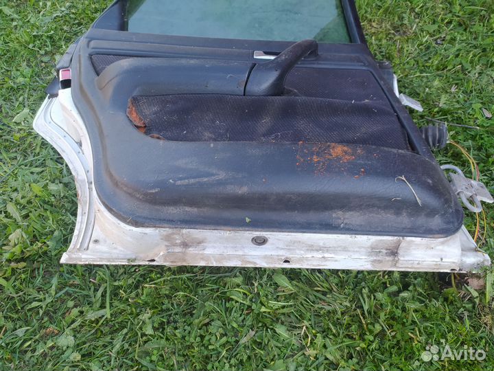 Двери Ауди 100