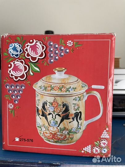 Заварочная фарфоровая кружка с крышкой