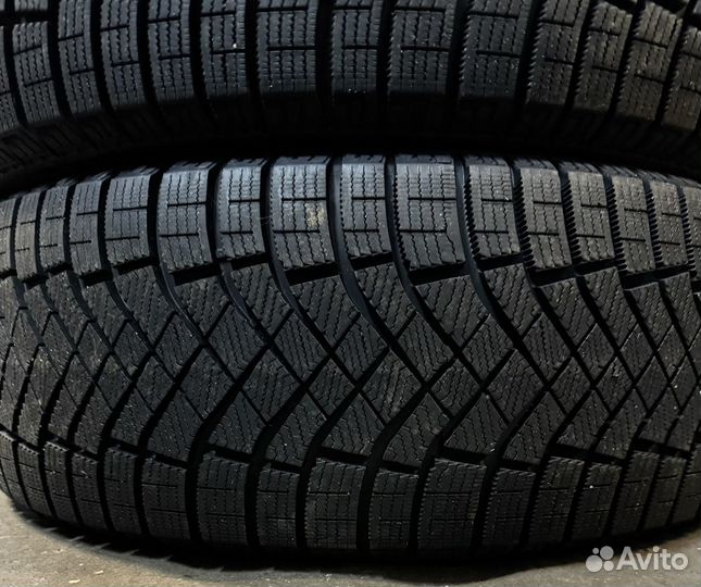 Pirelli Ice Zero FR 235/55 R19 105H