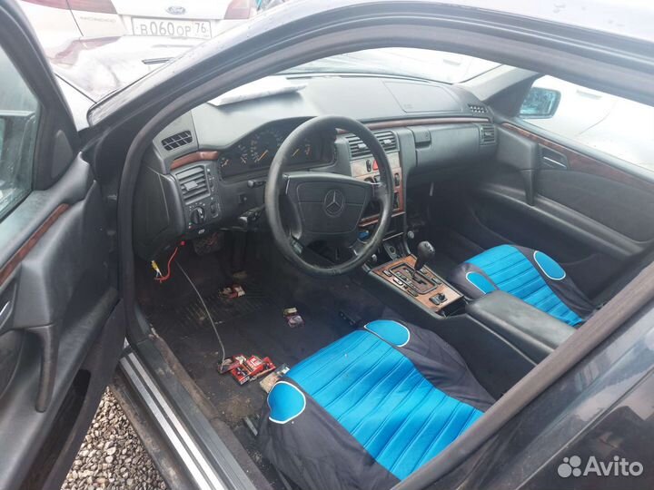 Капот Mercedes w210