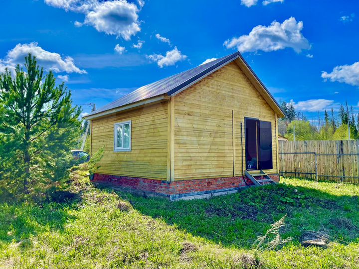 Дом 33,9 м² на участке 8 сот.