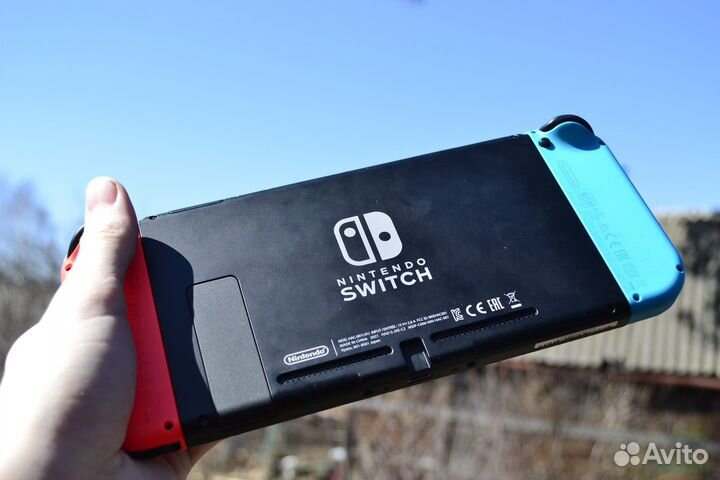 Nintendo switch rev.2 + 64 GB В отличном состоянии