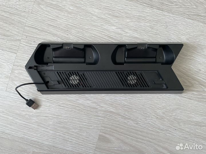 Докстанция PS4