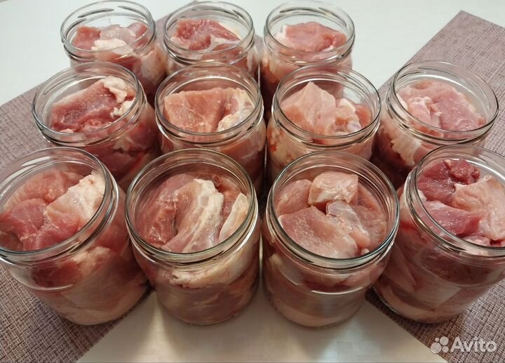 Горбуша в с/с, говядина, свинина тушеная, каша