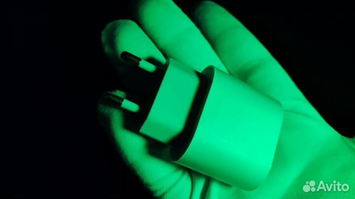 Зарядка на iPhone