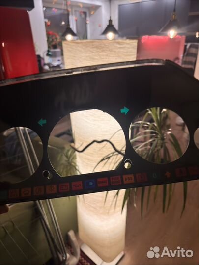 Стекло приборной панели Volvo 940