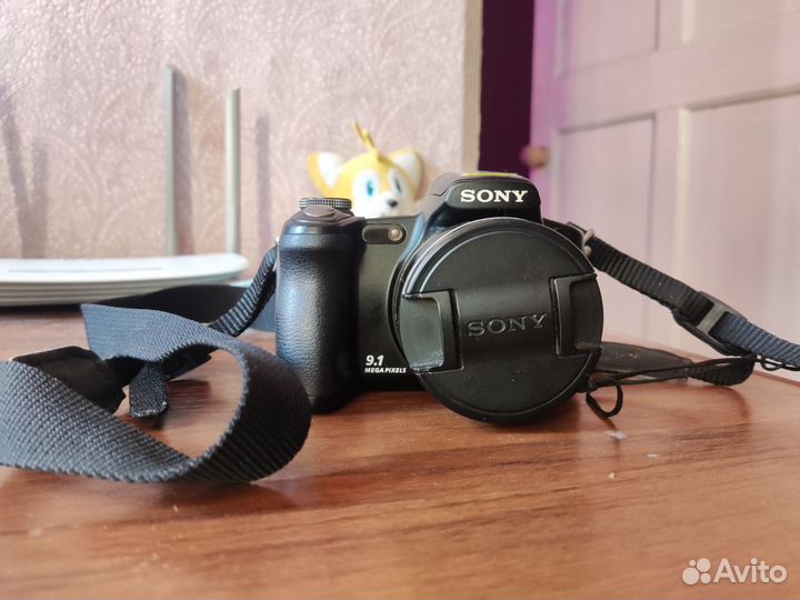 Фотоаппарат Sony DSC-H50